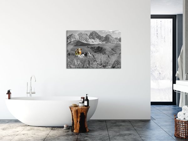Alpenszene mit Kühen auf grüner Wiese B&W Detail, Glasbild Rabatt – Bild 4