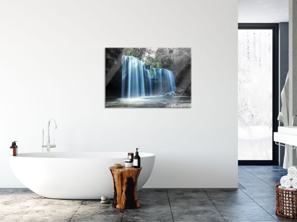 Tropischer Wasserfall im Wald B&W Detail, Glasbild Jetzt online – Bild 4