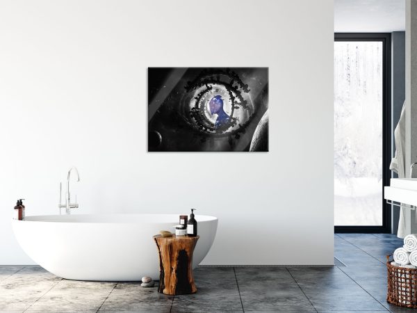 Abstraktes Auge mit Alien im Weltraum B&W Detail, Glasbild Mode – Bild 4