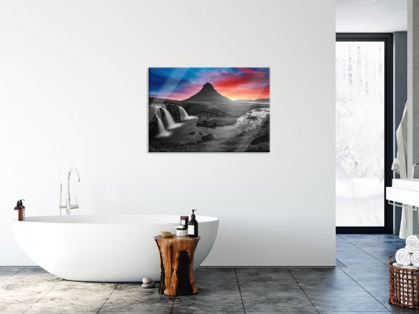Kirkjufell Vulkan im Sonnenuntergang B&W Detail, Glasbild Online – Bild 4