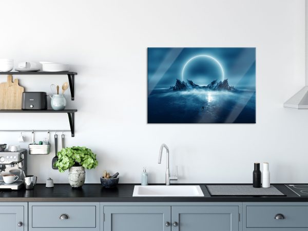 Abstrakter Mond hinter Felsformation, Glasbild Jetzt online – Bild 3
